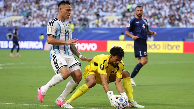 Vozinha aún no se suma a los trabajos en Colo Colo.