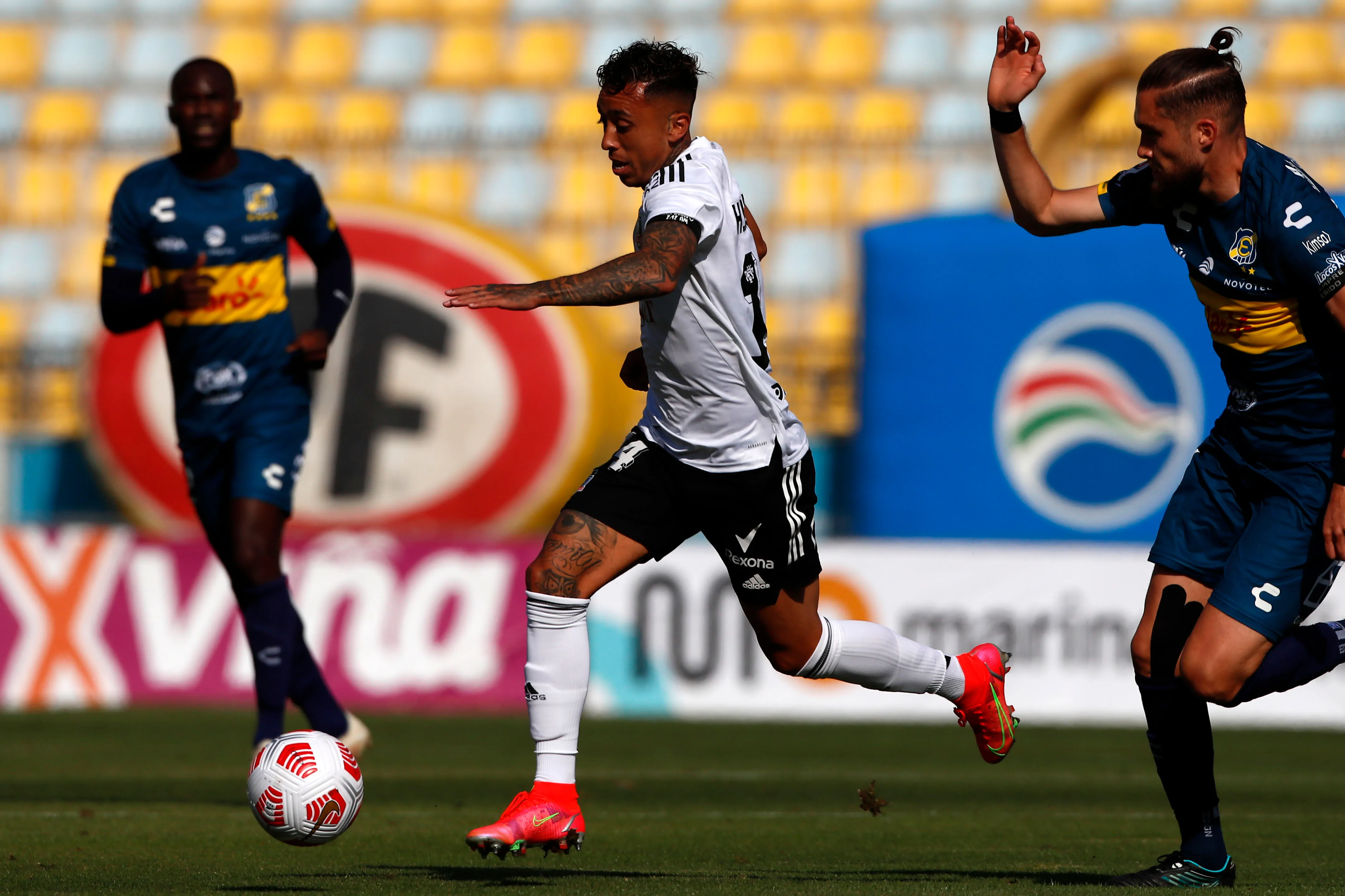 Martín Rodríguez apenas jugó un puñado de partidos en su vuelta a Colo Colo en el 2021. | Foto: Photosport.