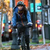 Las prendas clave para entrenar con frío