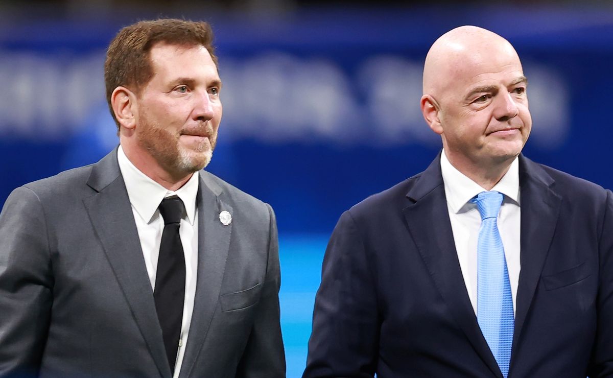 Conmebol rompe el silencio ante maquiavélico plan de Infantino en la FIFA: “El fútbol siempre está primero”