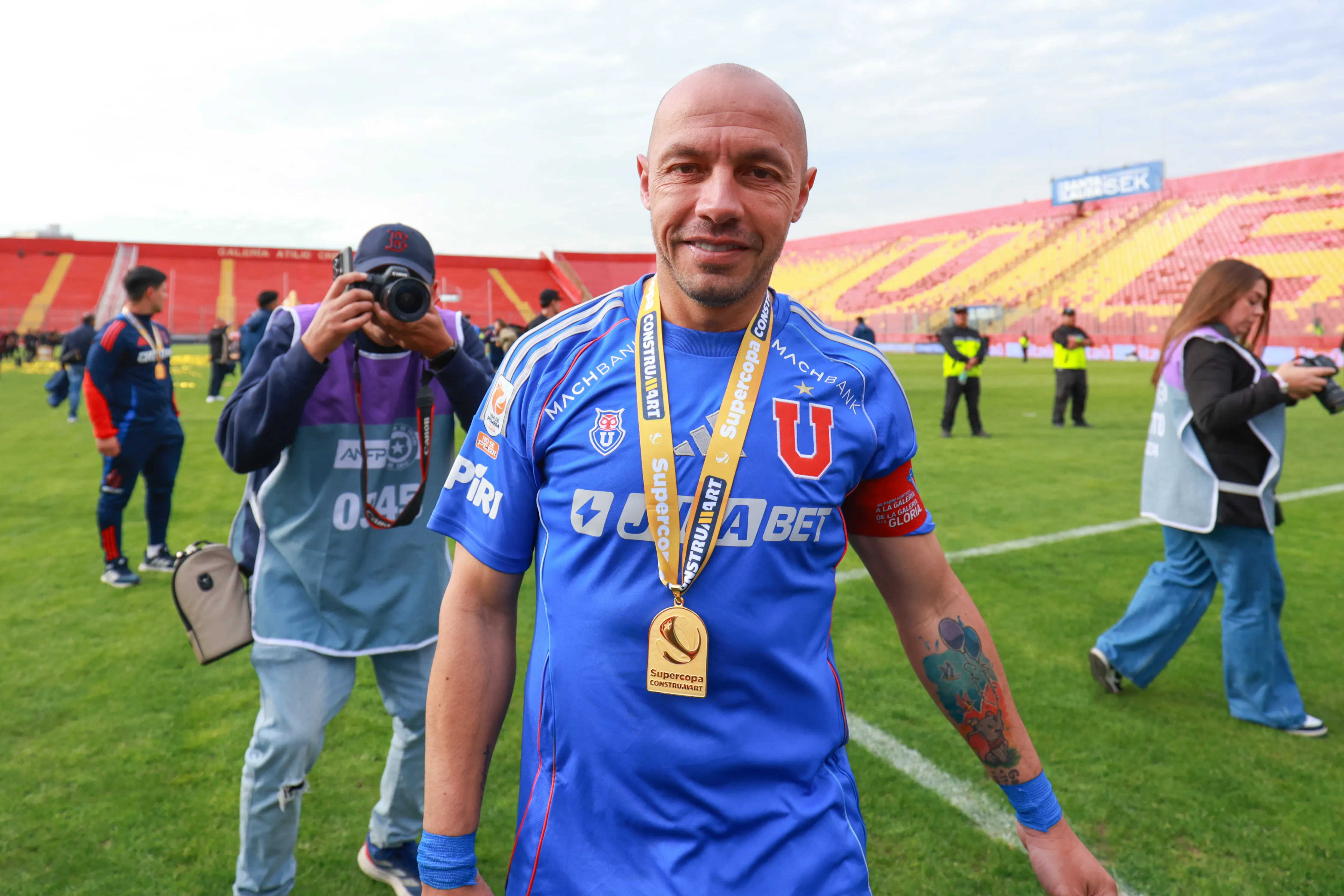 Díaz no tiene días felices en U. de Chile. Imagen: Photosport