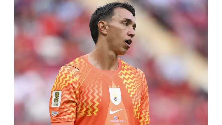 Fernando Muslera la pasó muy mal en la Copa del Mundo, pero en Estudiantes es figura.