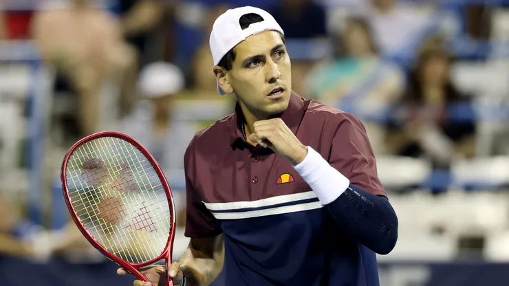 Alejandro Tabilo avanza en el ranking ATP.