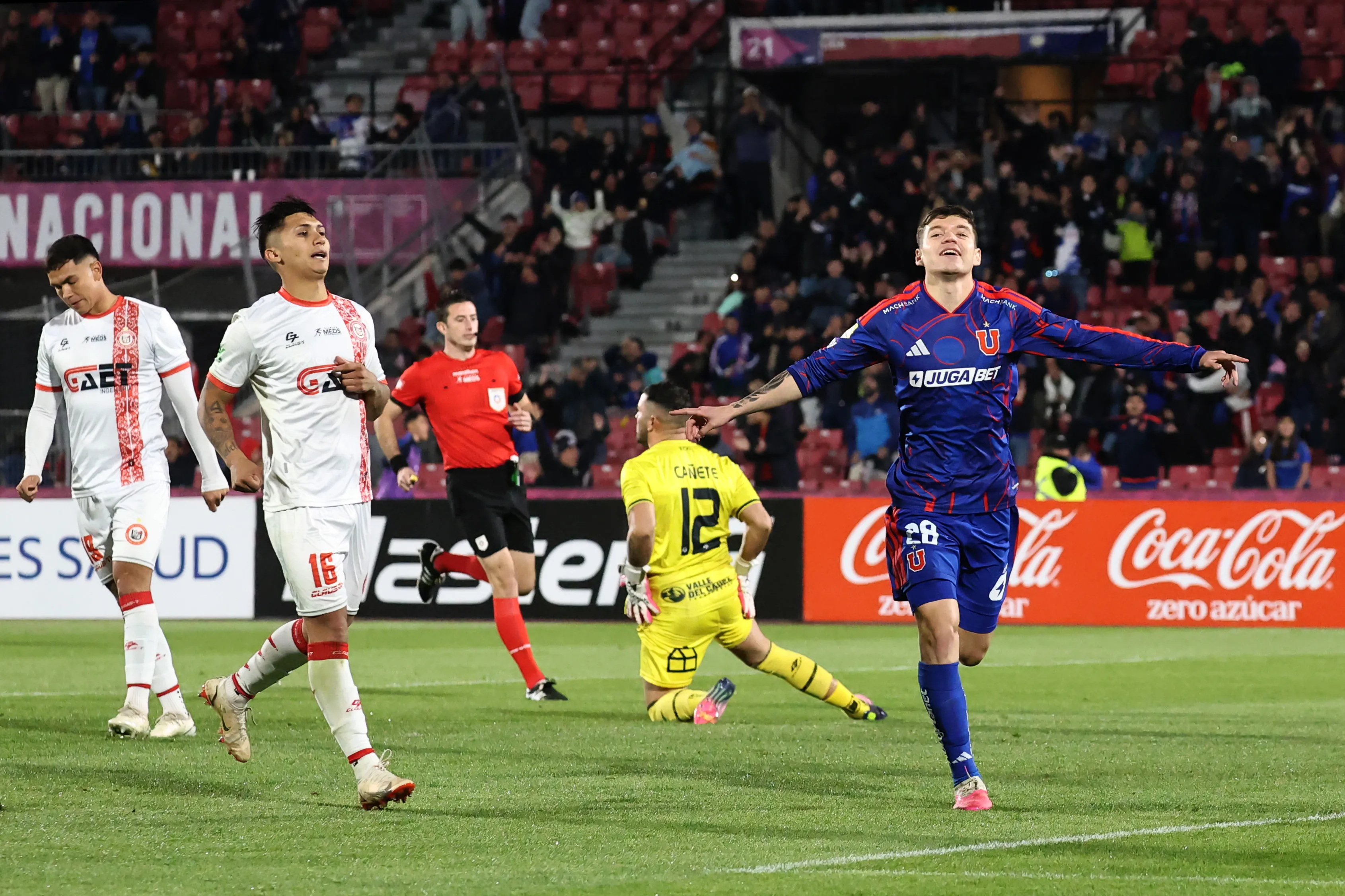 La U derrotó en el primer partido a San Felipe. Imagen: Photosport