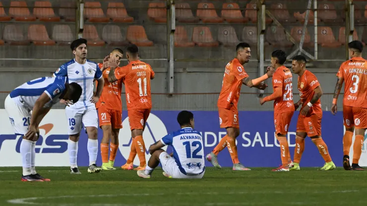 Complejo panorama para el jugador que es titular en su club de la "B".