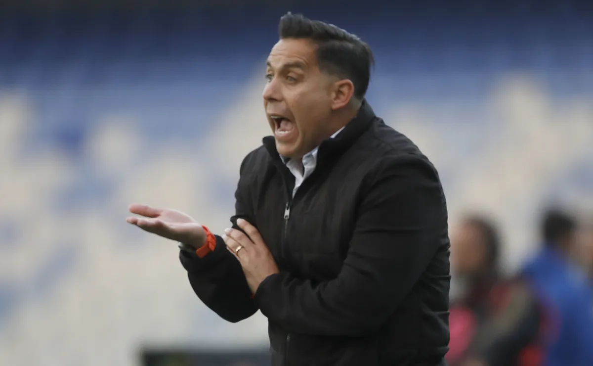 Arturo Sanhueza critica desempeño tras derrota ante Copiapó
