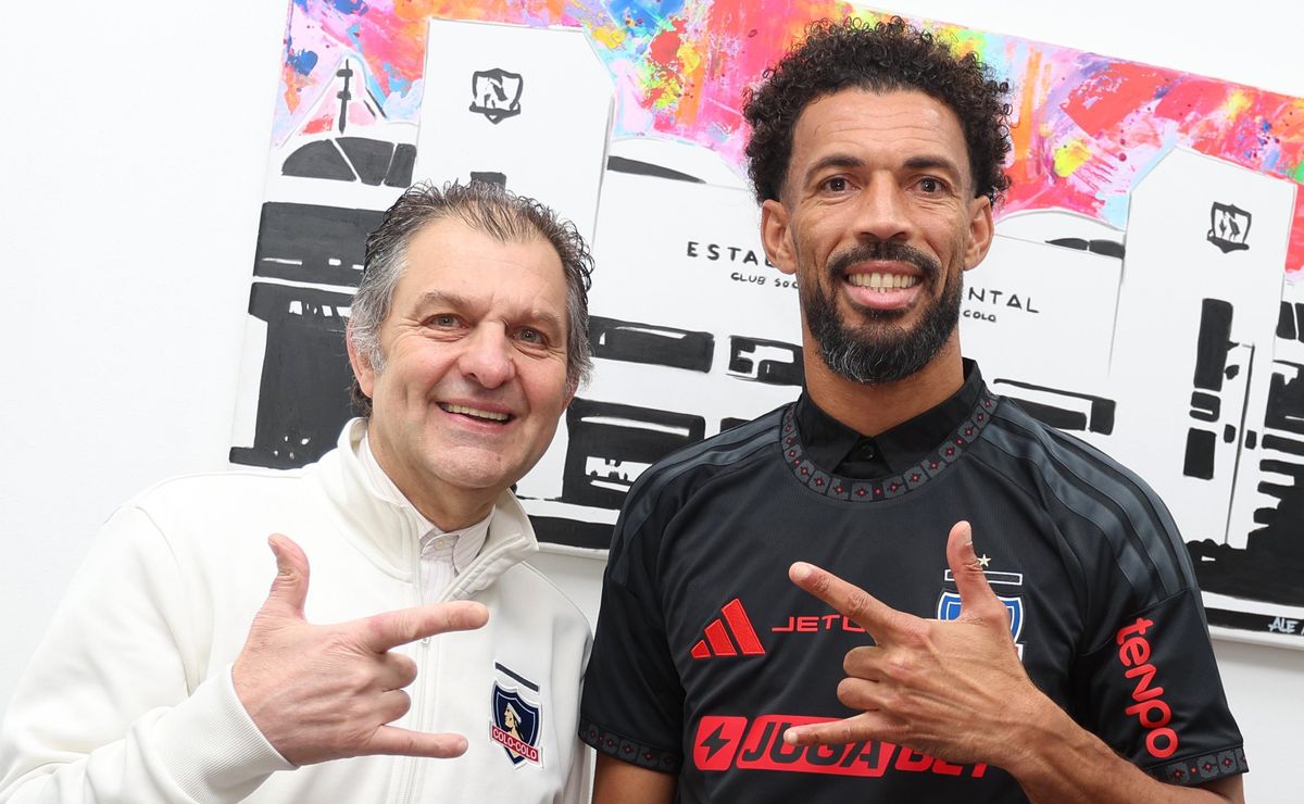 Colo Colo no se conforma con Vozinha y explica qué debe pasar para traer otro refuerzo