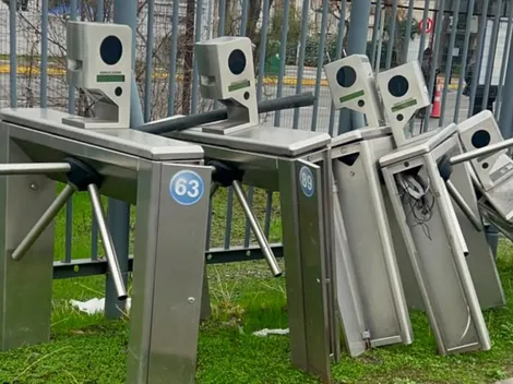 La polémica en el Nacional: los torniquetes pasaron a ser basura