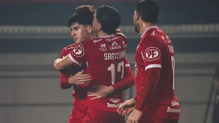 Ñublense ganó en los descuentos a Rangers.