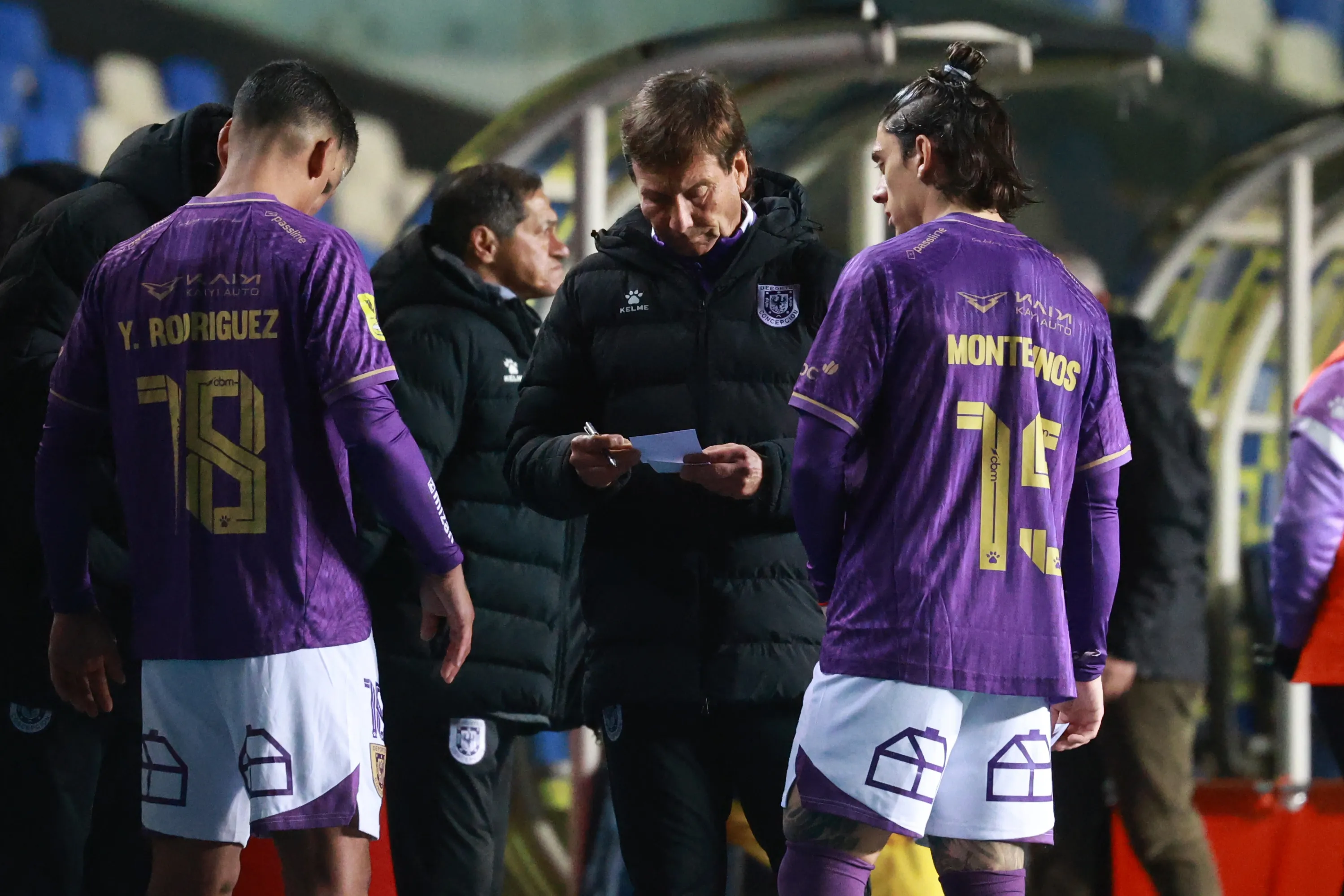 Fernando Díaz asegura que sus jugadores tienen los objetivos claros en Concepción. Foto: Eduardo Fortes/Photosport