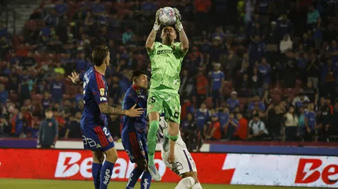 Gabriel Castellón tendrá competencia con el arribo de Jordan García.