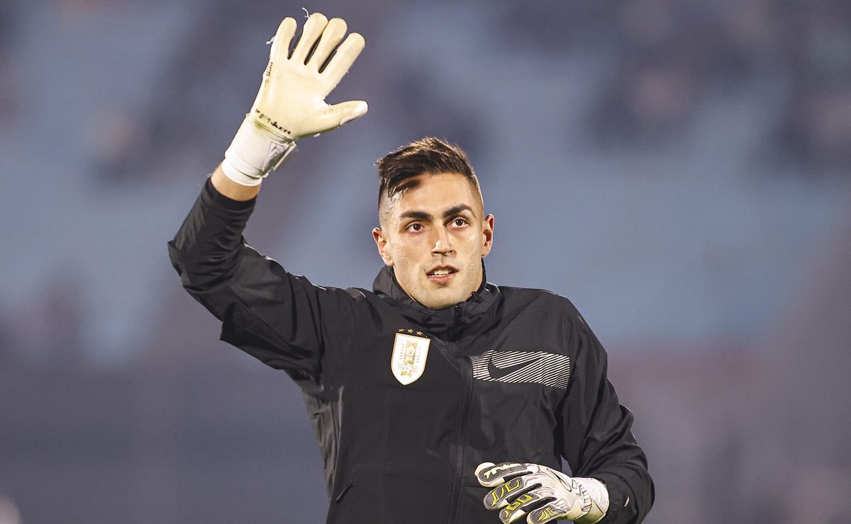 Independiente promete millonario pago para habilitar a Santiago Mele, el arquero que permitió a Colo Colo fichar a Vozinha