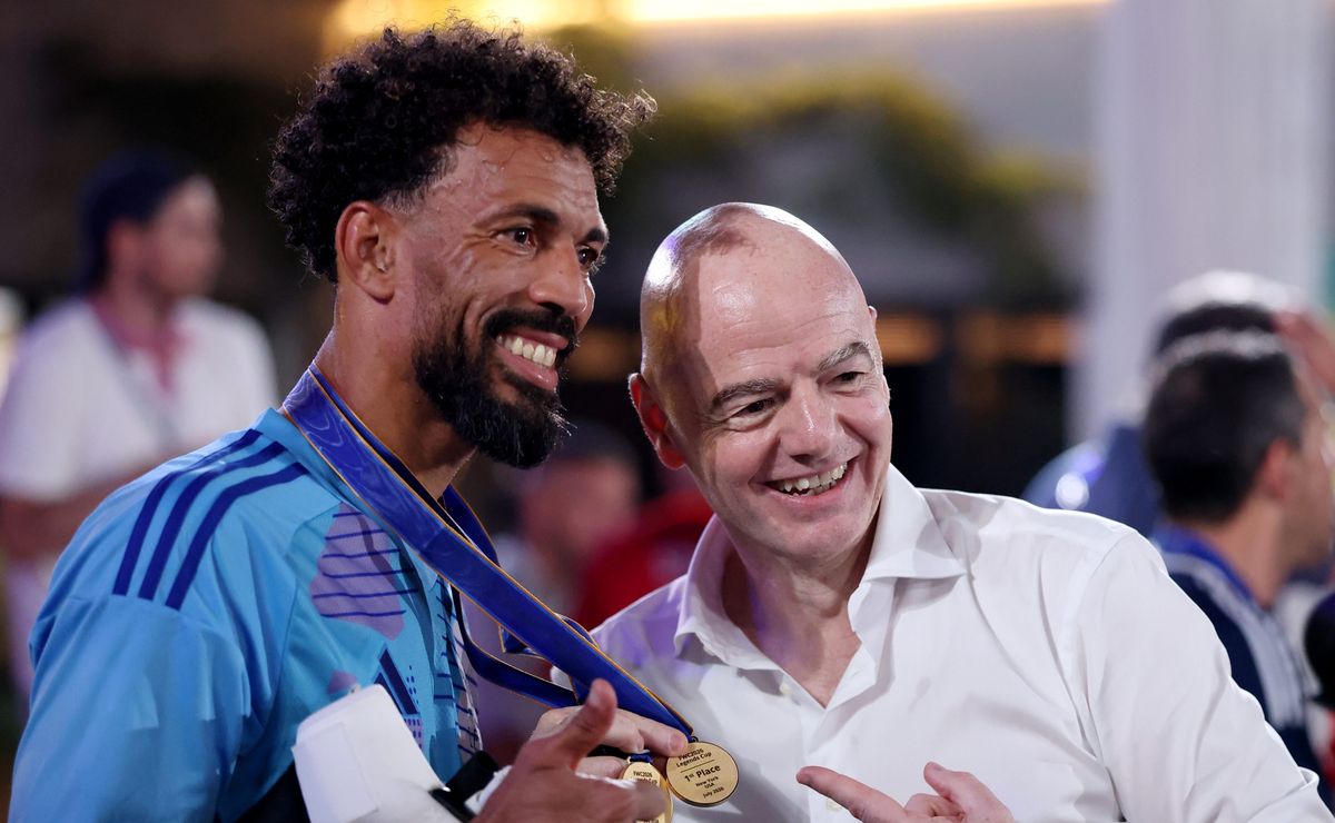 Manotazo de ahogado: Infantino le ofrece la final del Mundial a país revelación a cambio de apoyo en la FIFA