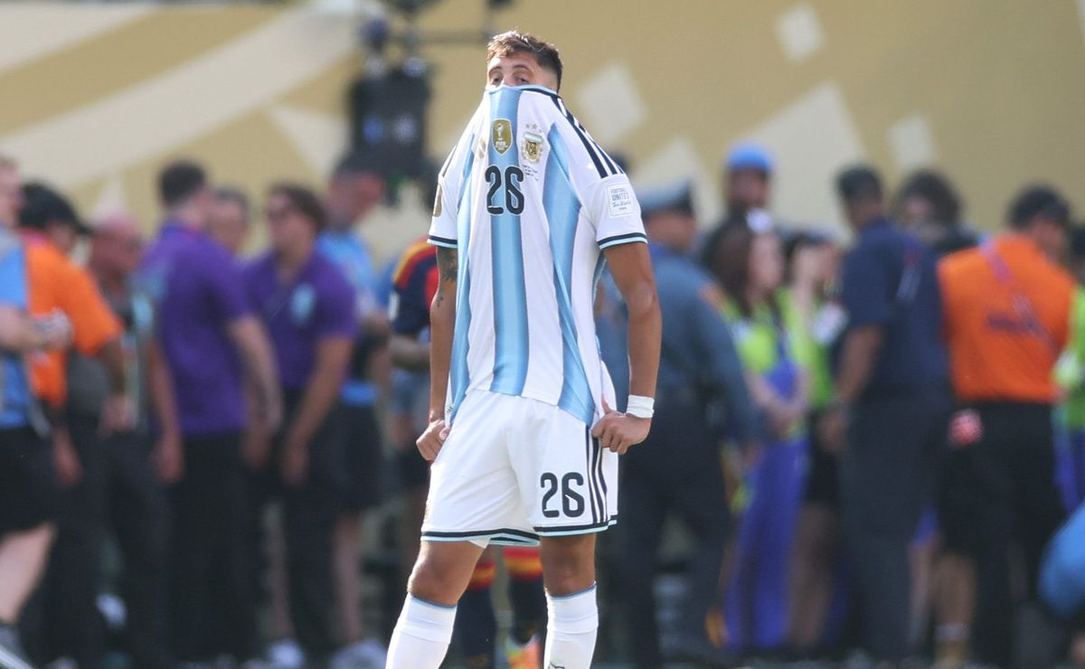 Inició la pelea tras la derrota de Argentina en el Mundial: Nahuel Molina fichará en Italia por 15 millones de dólares