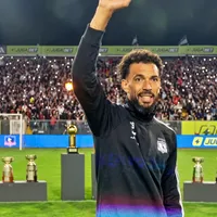 En vivo: Colo Colo presenta a Vozinha en apoteósico show