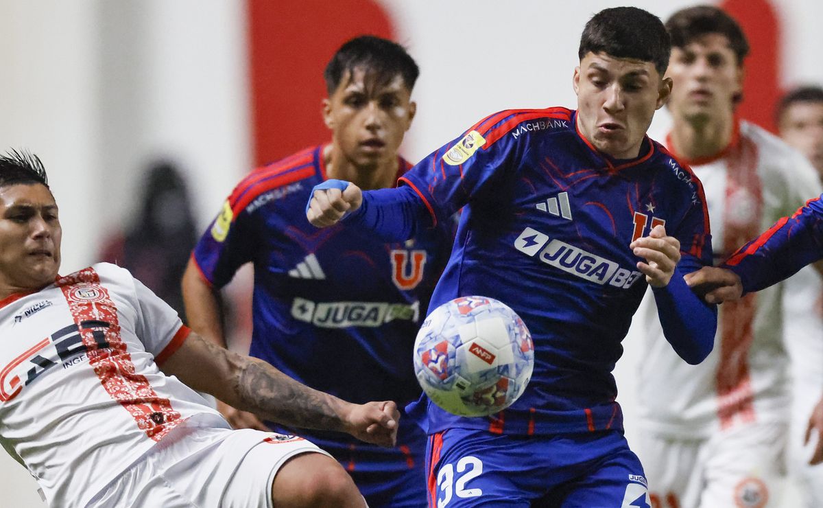 Gonzalo Reyna se gana los primeros aplausos en U de Chile: “Se ve que hace cosas diferentes”