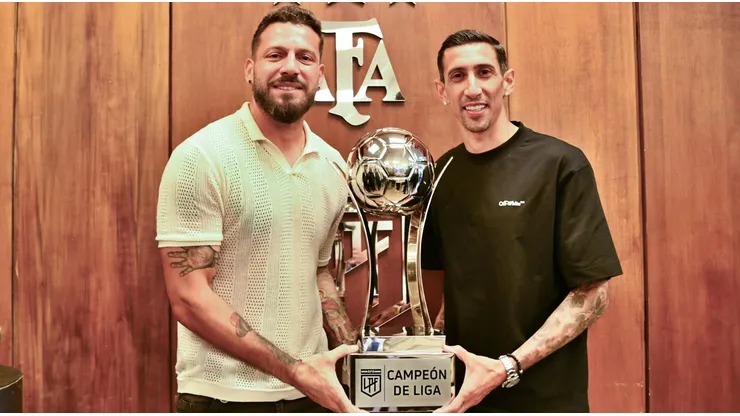 La Copa de la Liga, trofeo que se entrega al que más puntos sume en la tabla anual.