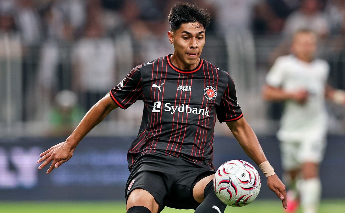 En Turquía afirman que AC Milan pagará US$20 millones a Midtjylland por Darío Osorio