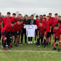 Pavez no se olvida de Colo Colo: arellaniza a la Sub 16 en Perú