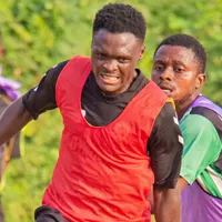 ¡Efecto Vozinha! El nigeriano que ruega por una prueba en Colo Colo