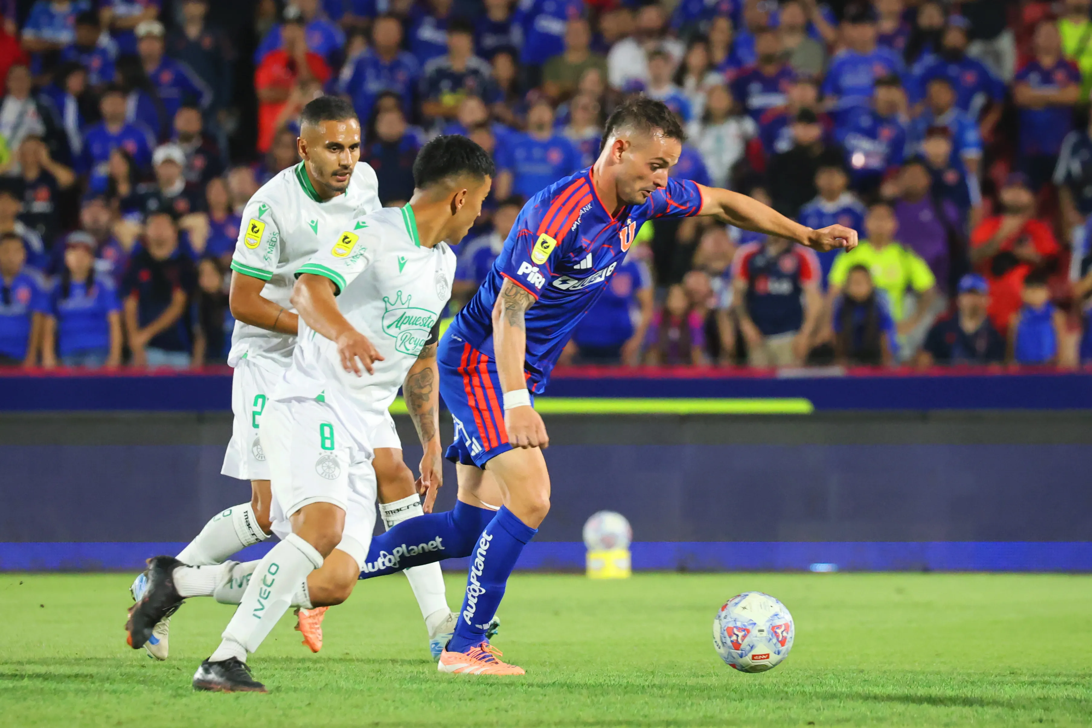 Octavio Rivero apenas jugó dos partidos en Universidad de Chile antes de ser operado. | Foto: Photosport.
