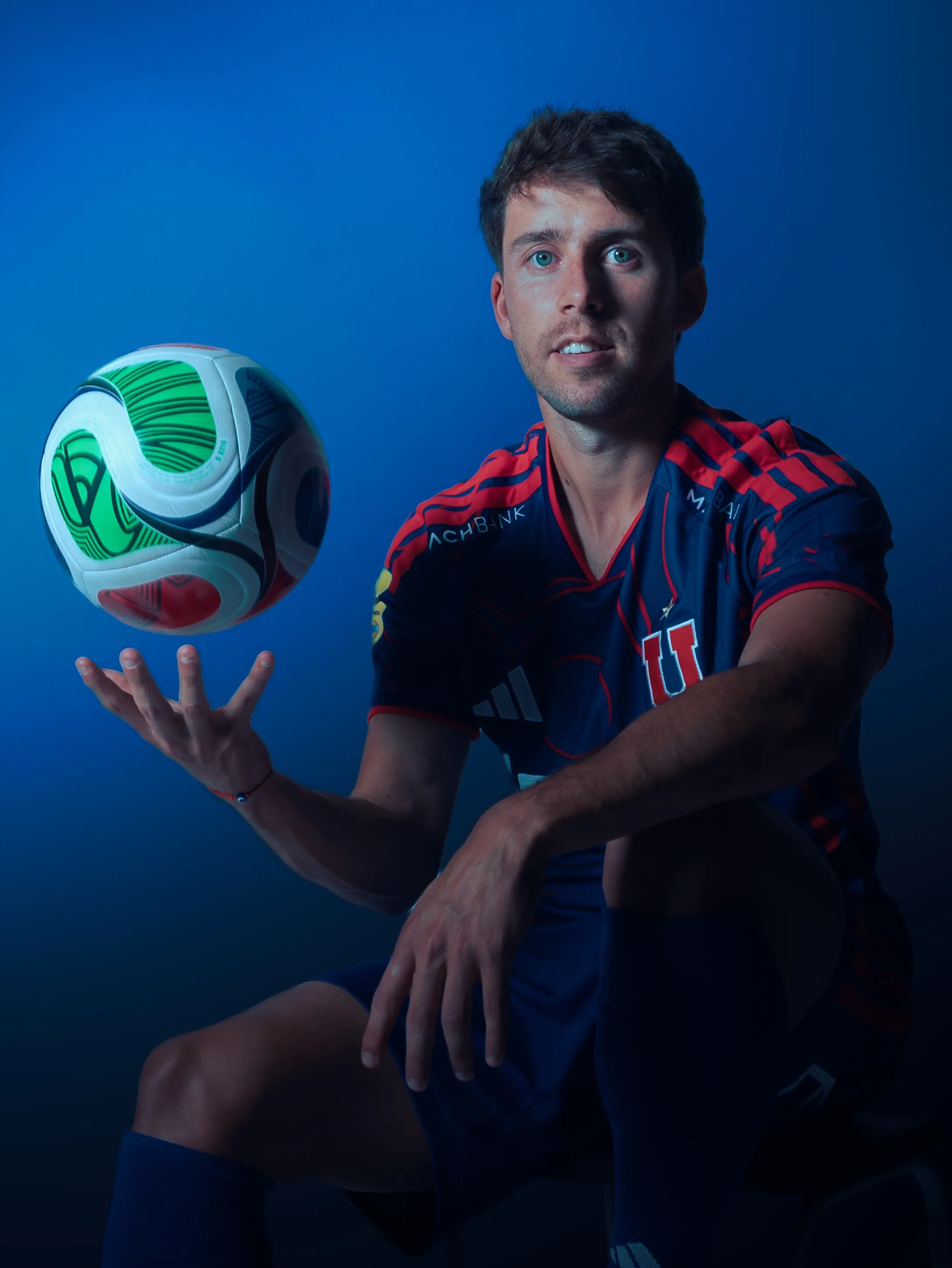 Reinhart espera por su estreno azul. Imagen: U. de Chile
