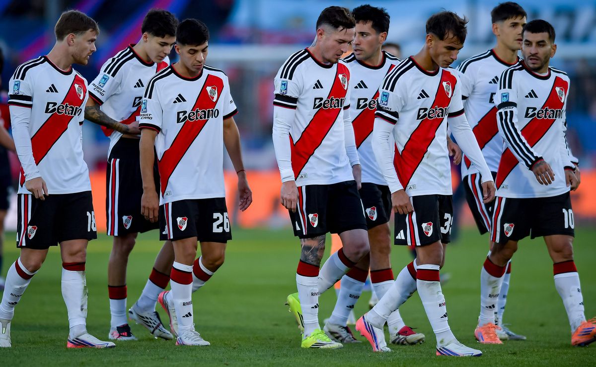 River Plate suma un nuevo papelón, pierde su cuarto partido seguido y Eduardo Coudet queda colgando
