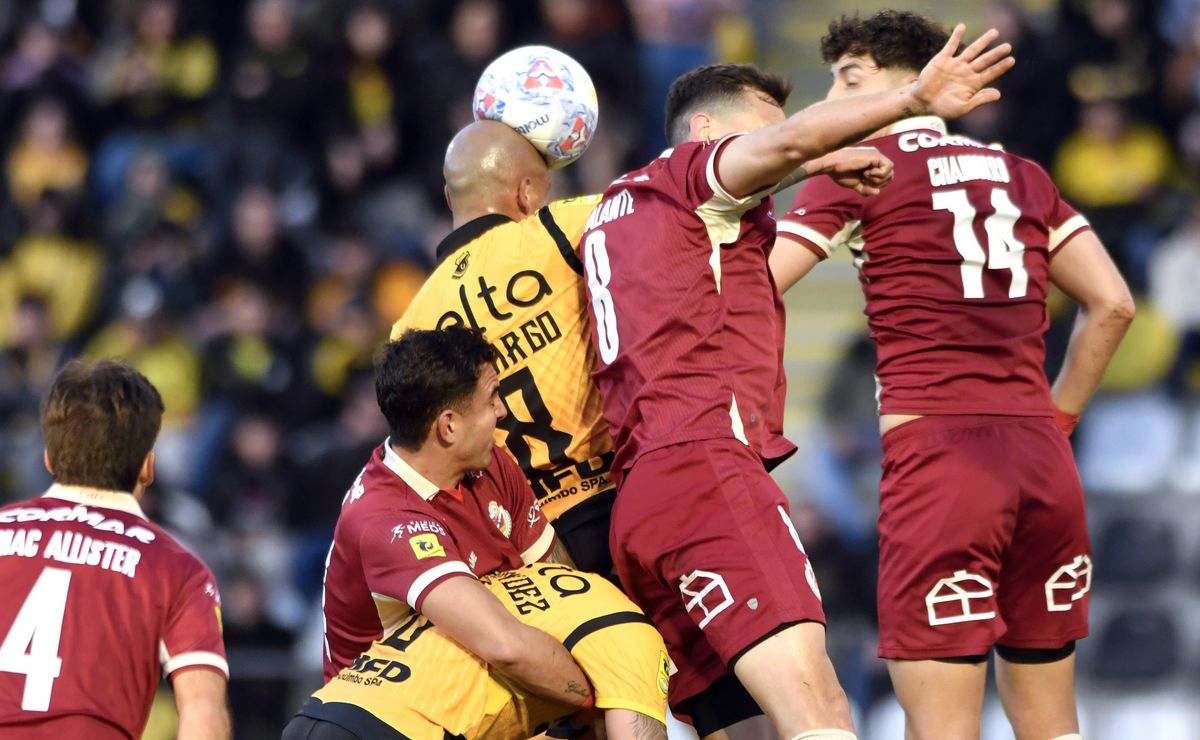 Tabla: Coquimbo le empata el clásico a La Serena con un polémico gol y deja la Liga de Primera que arde