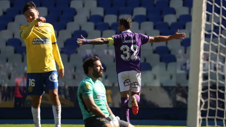 Larrivey sigue en racha de goles con Deportes Concepción.