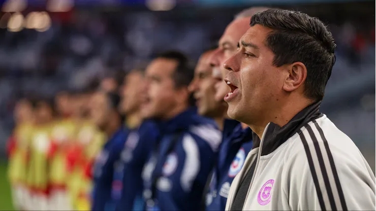 El DT de Chile busca a toda costa el regreso de un pilar del equipo.