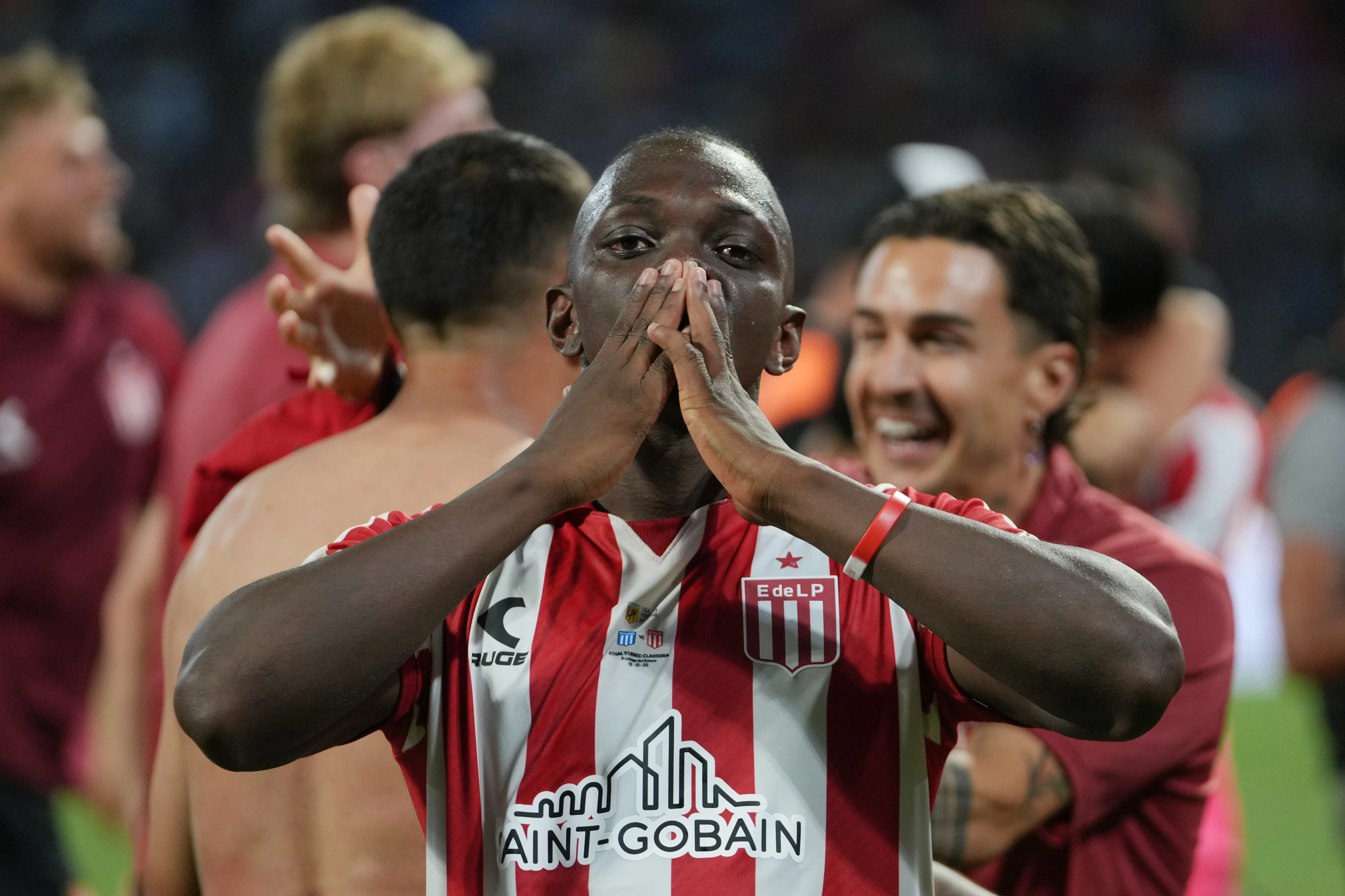 Edwuin Cetré también sabe que el equipo entró en un espiral algo negativo. (Joaquín Camiletti/Getty Images).