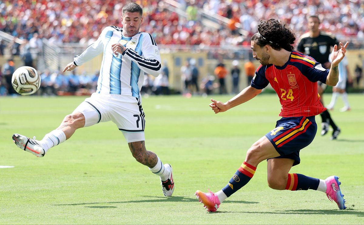 De campeón del mundo al Real Madrid: Marc Cucurella estrena sus nuevos zapatos