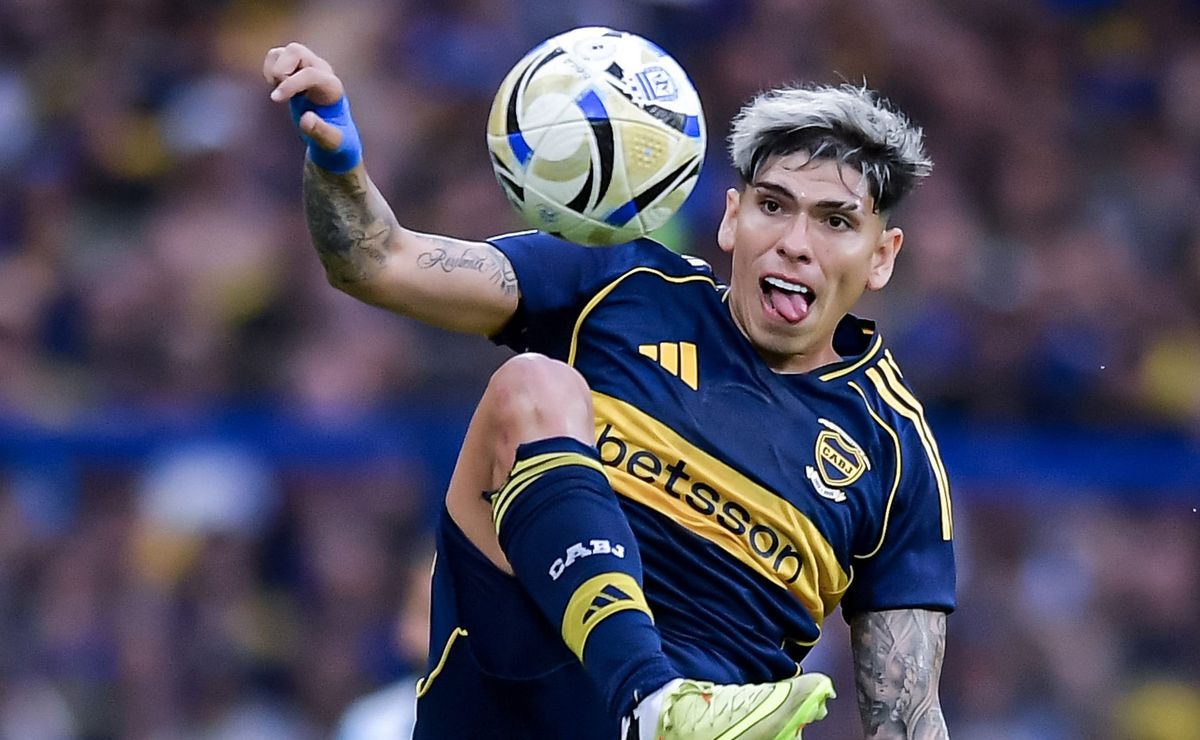 Uno vuelve y otro se va: La realidades opuestas de los chilenos en Boca Juniors