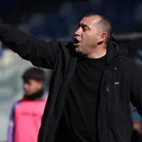 Volvió con una derrota en el clásico y una fuerte crítica a los árbitros