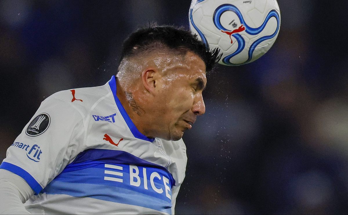 Formaciones de U. Católica y Estudiantes en Copa Libertadores: Gary Medel será titular