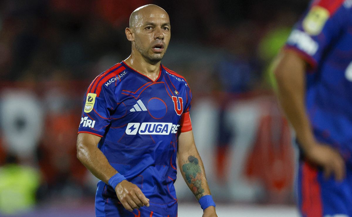 El nuevo rol de Marcelo Díaz que miran con recelo en el camarín de U de Chile