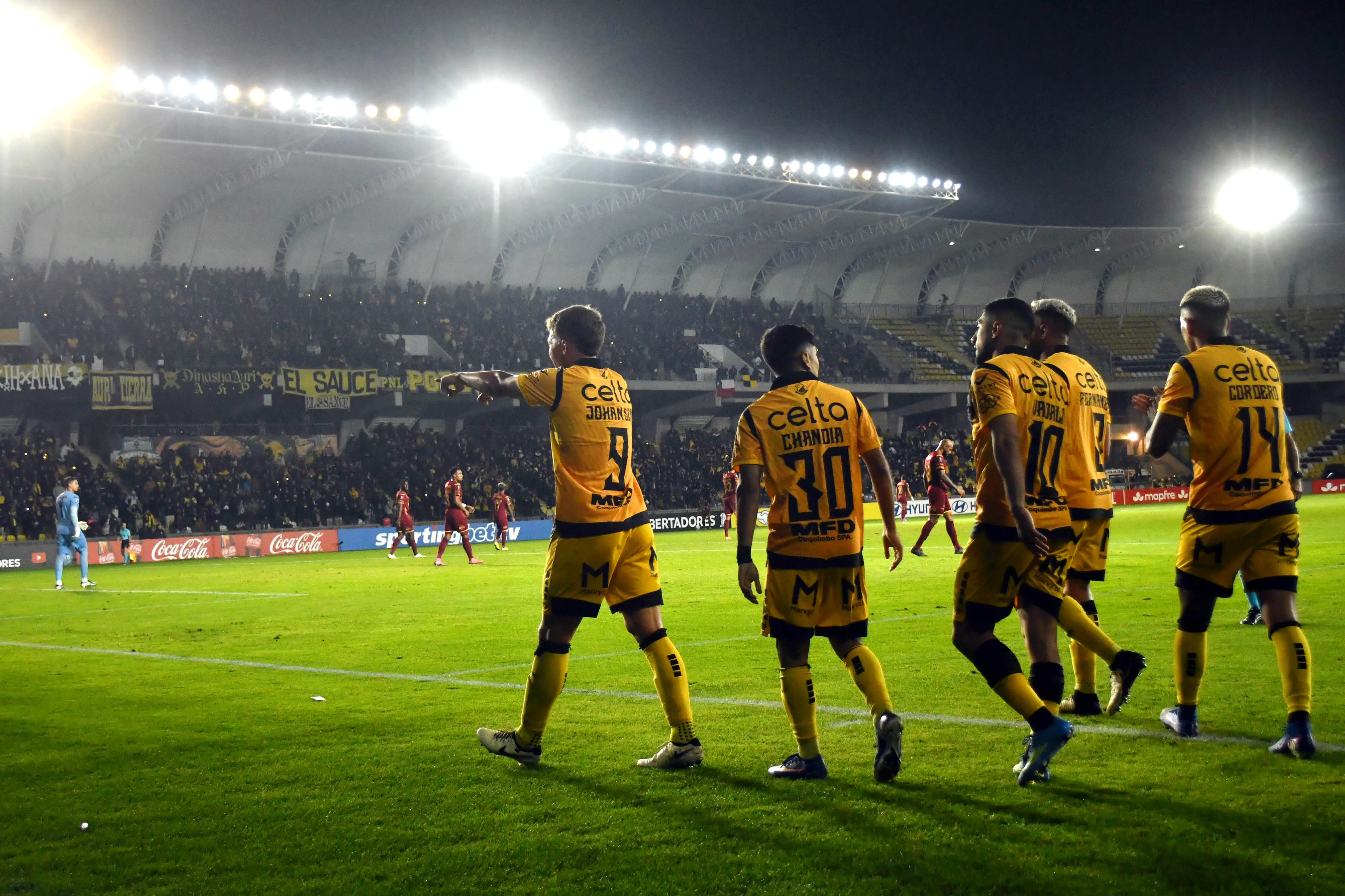 Coquimbo Unido ganó su grupo, donde jugó contra Tolima de Colombia, Nacional de Uruguay y Universitario de Perú. (Alejandro Pizarro Ubilla/Photosport).