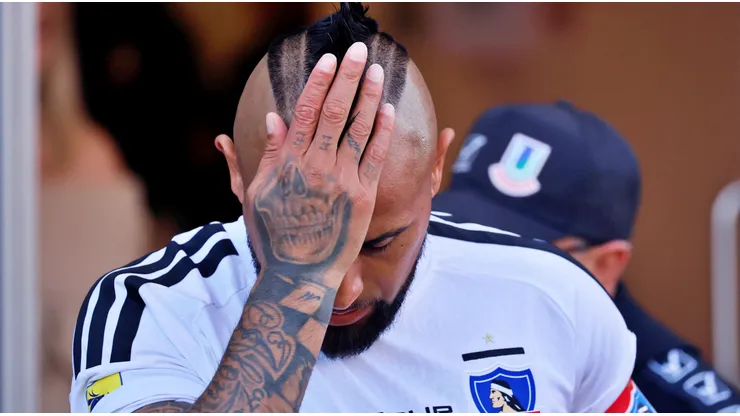 Vidal criticó duramente la cancha de La Calera.
