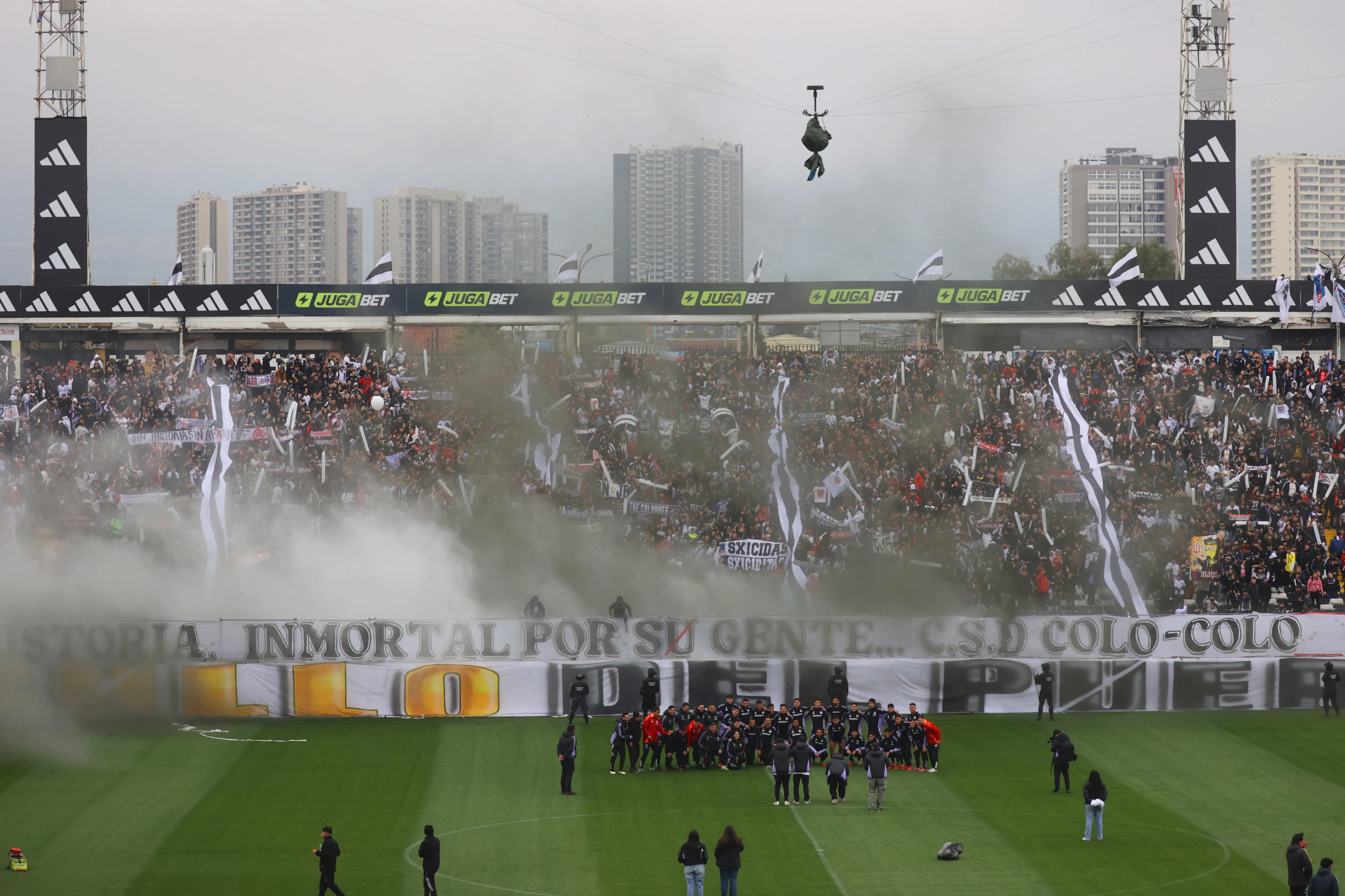 El arengazo se realizará al día siguiente en el Monumental. Foto: Dragomir Yankovic/Photosport