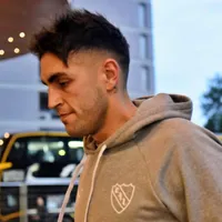 Ninguneó a Colo Colo y ahora tiene un debut para el olvido en Argentina