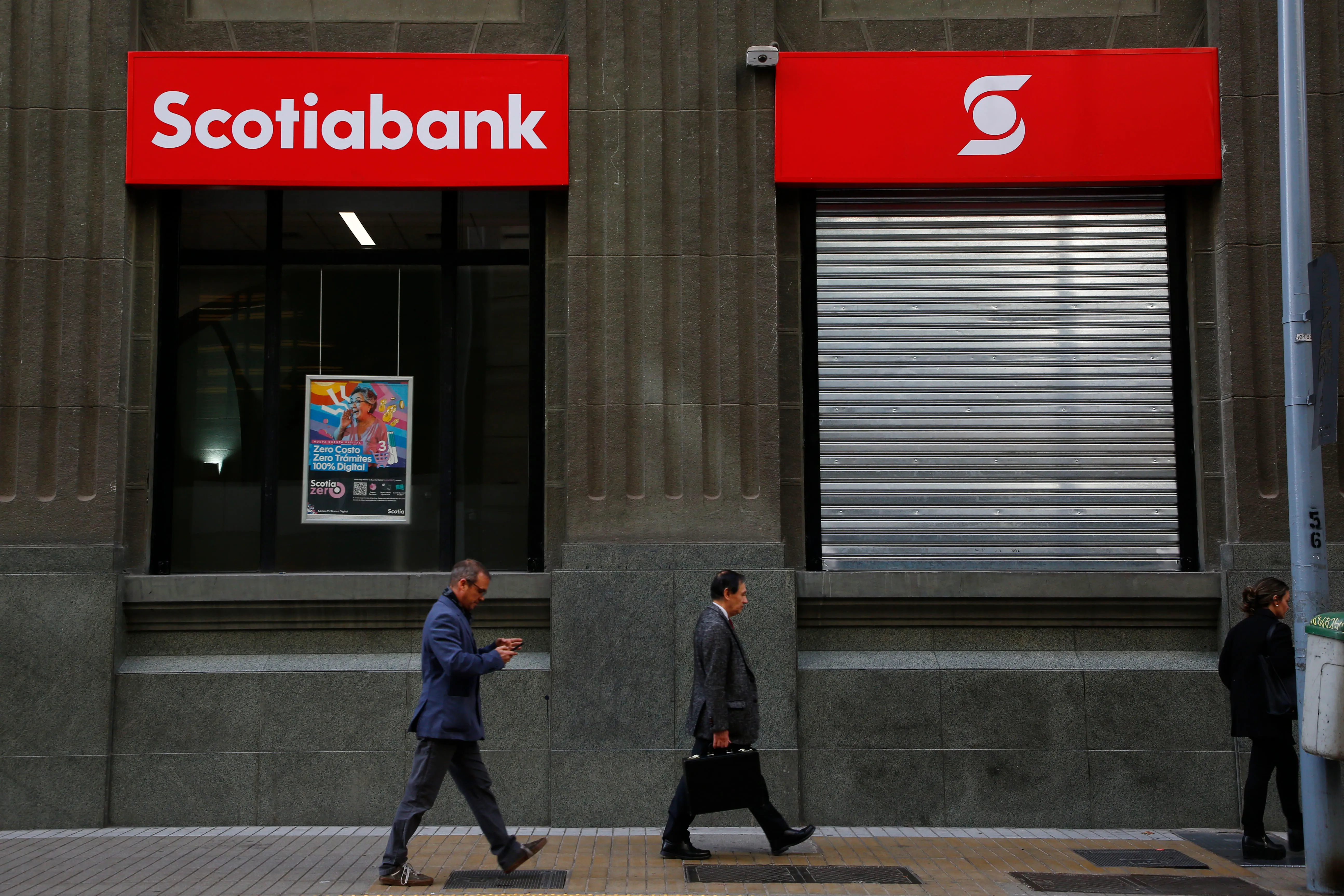 El Banco Scotiabank rompió el silencio por su error que afectó a Colo Colo. | Foto: Aton.