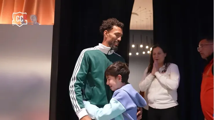 La emoción de un pequeño al ver a Vozinha