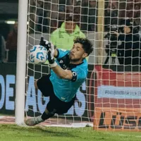 Fue seleccionado en Argentina, mide 1,82 y la U lo quiere como refuerzo
