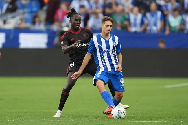 Nikola Maras fue despedido del Alavés por bajar su rendimiento en el fútbol español. | Foto: Getty Images.