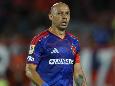 Terremoto en U. de Chile: Marcelo Díaz anuncia su retiro del fútbol