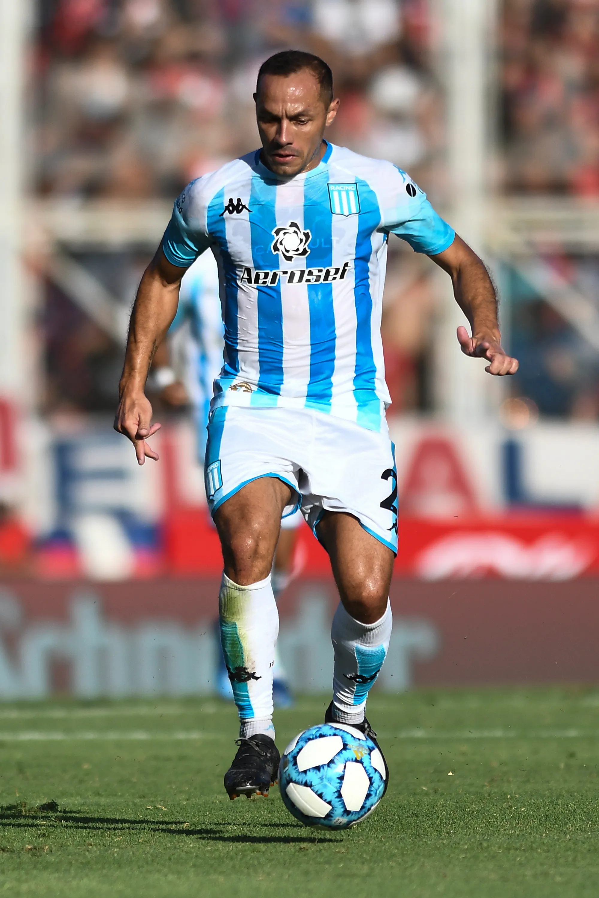 Marcelo Díaz brilló en Racing Club y Mourinho lo llenó de elogios. (Photo by Rodrigo Valle/Getty Images)