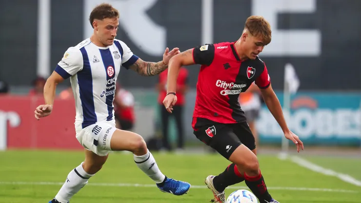 Le buscan equipo a Bruno Barticciotto.