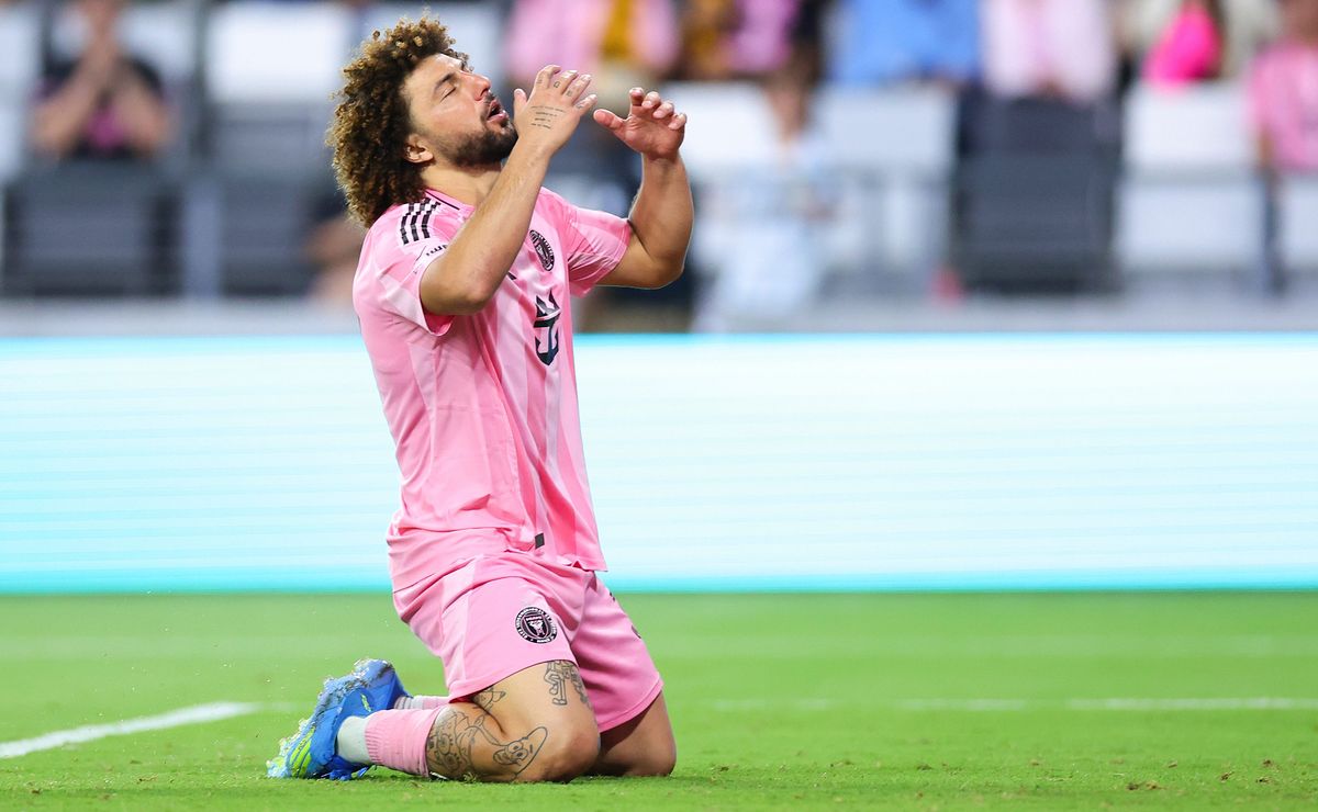 ¿Se va? Ángel Guillermo Hoyos aclara la problemática situación de Maximiliano Falcón en Inter Miami