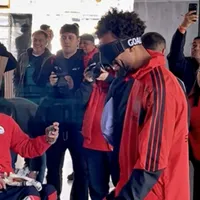 Vozinha pateó penales: Colo Colo presenta equipo de Fútbol para Ciegos