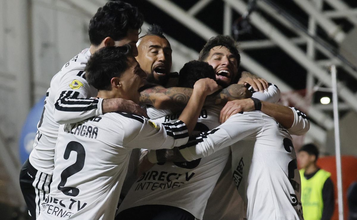 ¿Debuta Vozinha? La formación que trabaja Colo Colo con un cambio para seguir en racha ante O’Higgins